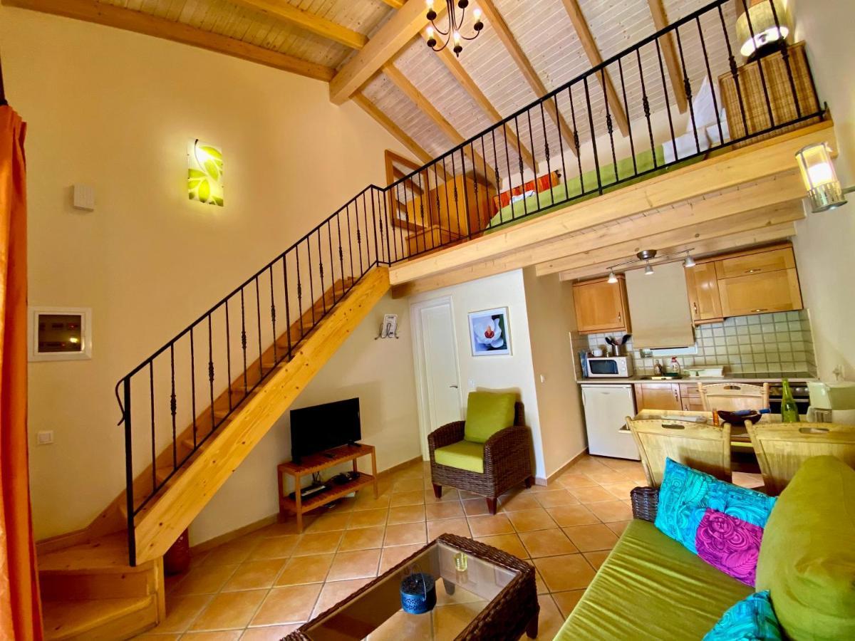 La Riviera Barbati Seaside Apartments & Villas Dış mekan fotoğraf