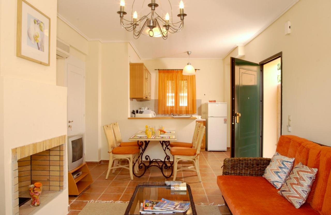 La Riviera Barbati Seaside Apartments & Villas Dış mekan fotoğraf