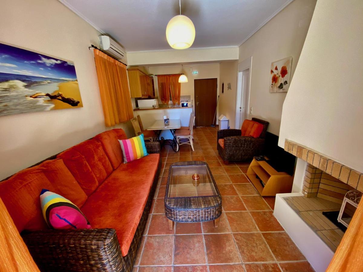 La Riviera Barbati Seaside Apartments & Villas Dış mekan fotoğraf