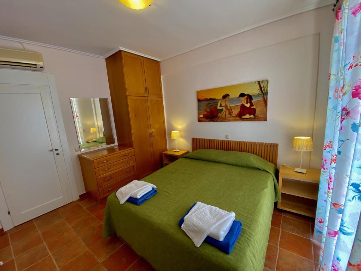 La Riviera Barbati Seaside Apartments & Villas Dış mekan fotoğraf