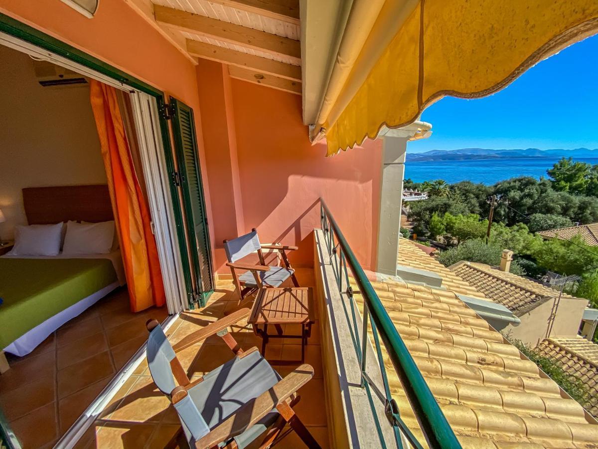 La Riviera Barbati Seaside Apartments & Villas Dış mekan fotoğraf