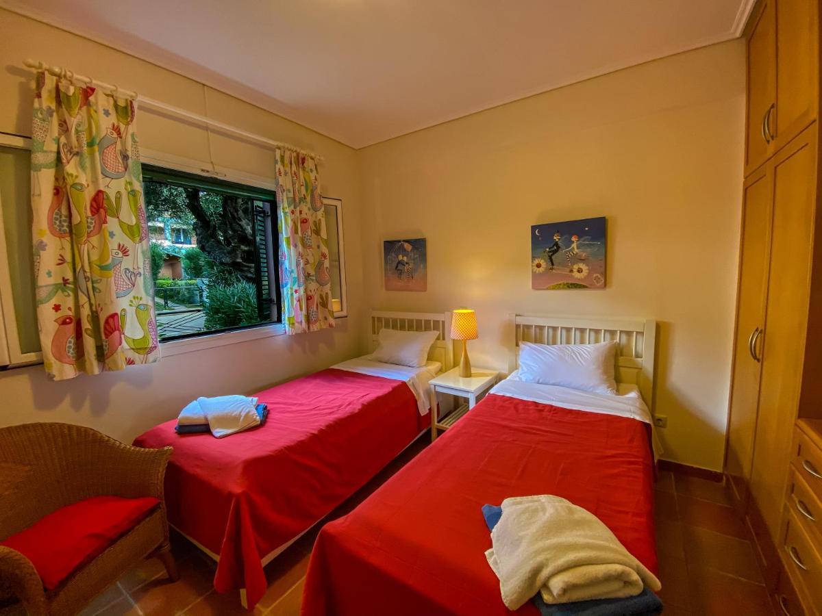 La Riviera Barbati Seaside Apartments & Villas Dış mekan fotoğraf