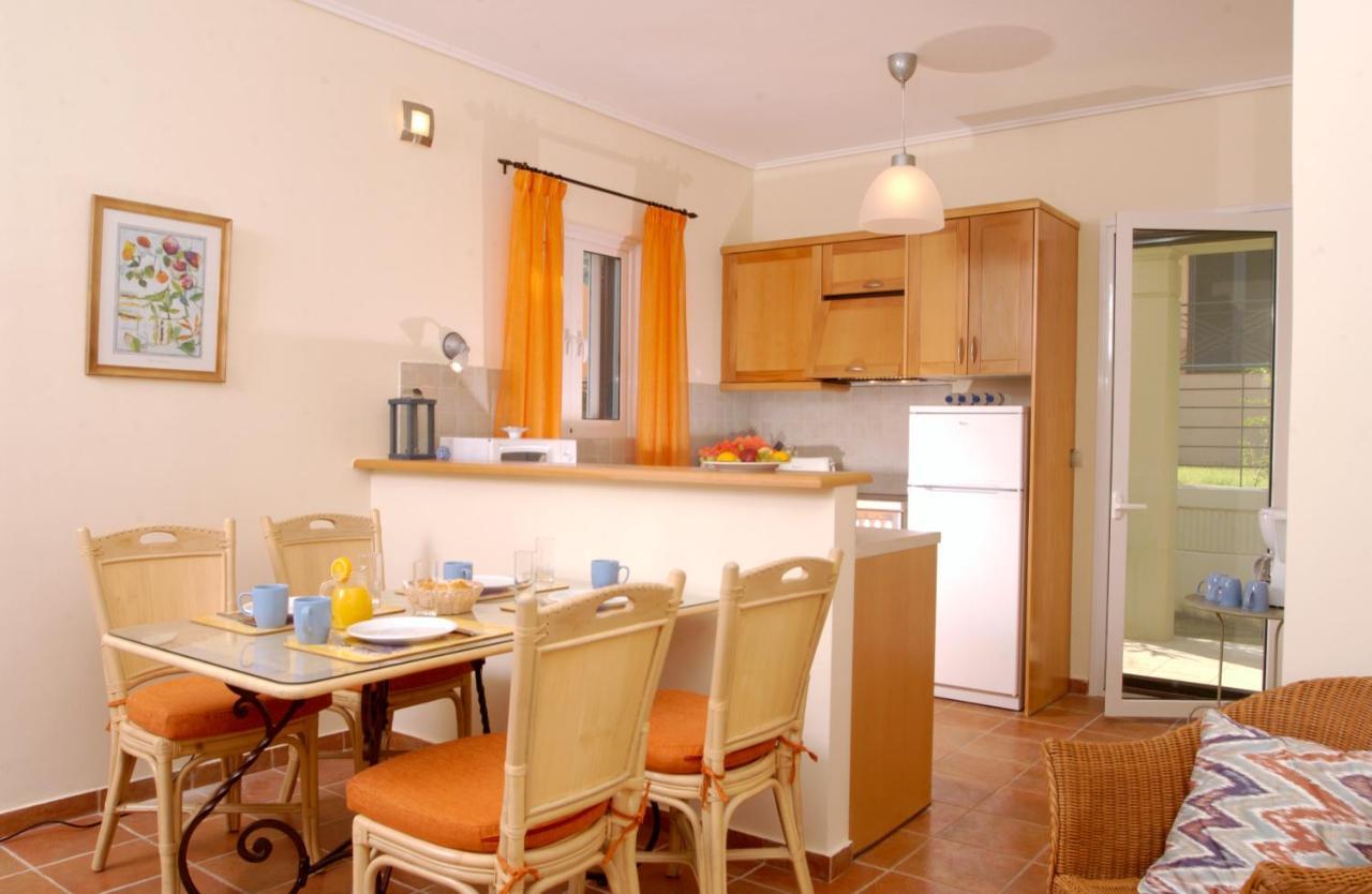La Riviera Barbati Seaside Apartments & Villas Dış mekan fotoğraf