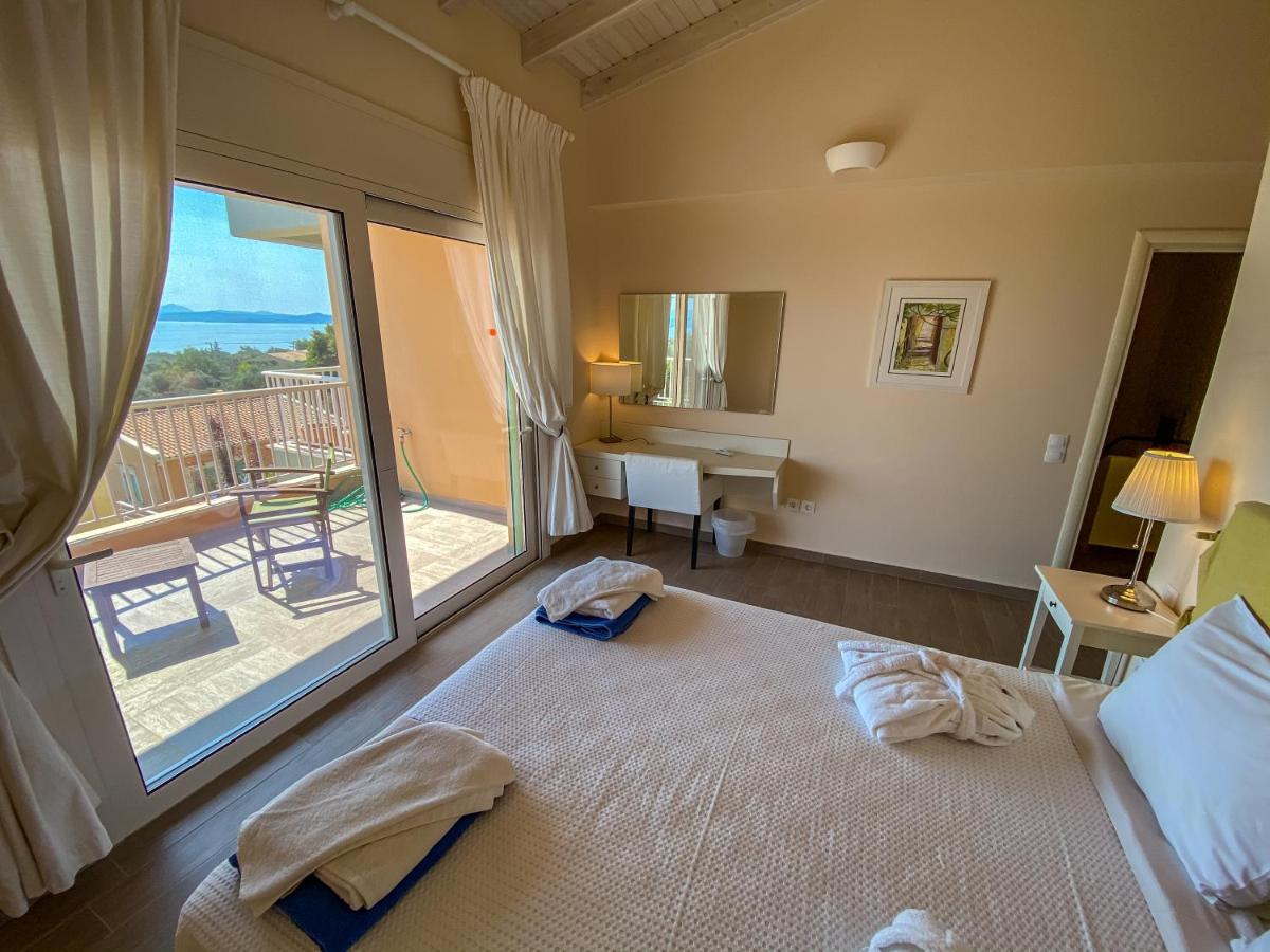 La Riviera Barbati Seaside Apartments & Villas Dış mekan fotoğraf